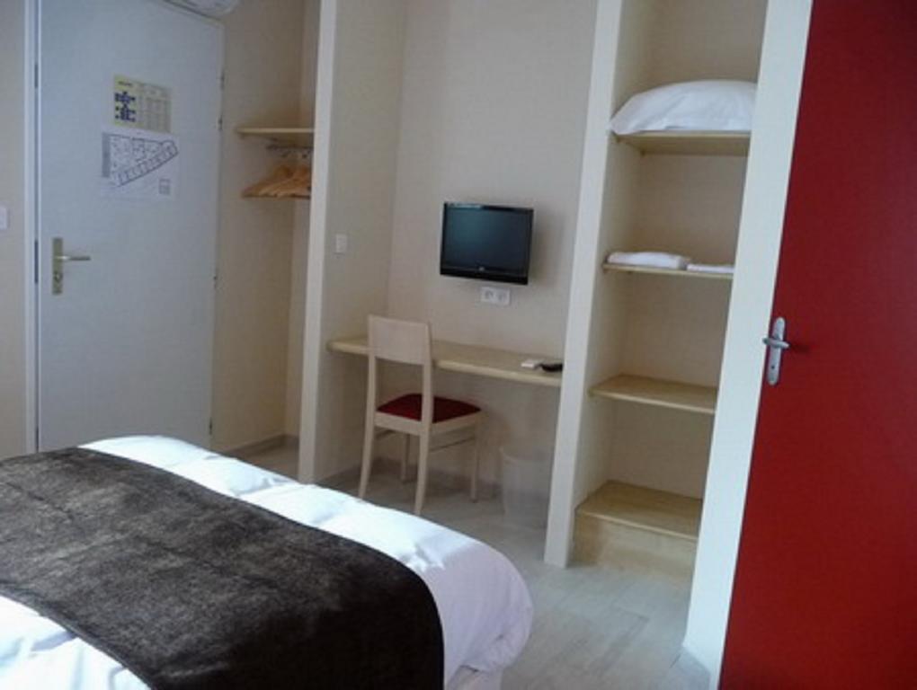 La Godiniere Hotel Cholet Exterior foto