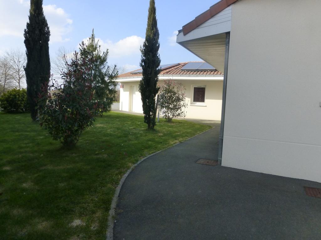 La Godiniere Hotel Cholet Exterior foto