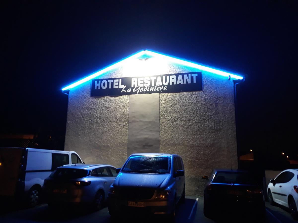 La Godiniere Hotel Cholet Exterior foto